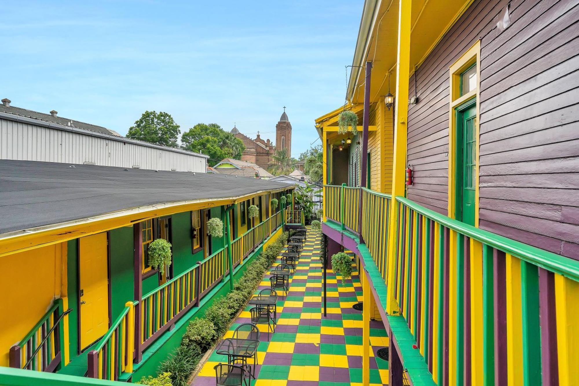 Historic Mardi Gras Inn นิวออร์ลีนส์ ภายนอก รูปภาพ