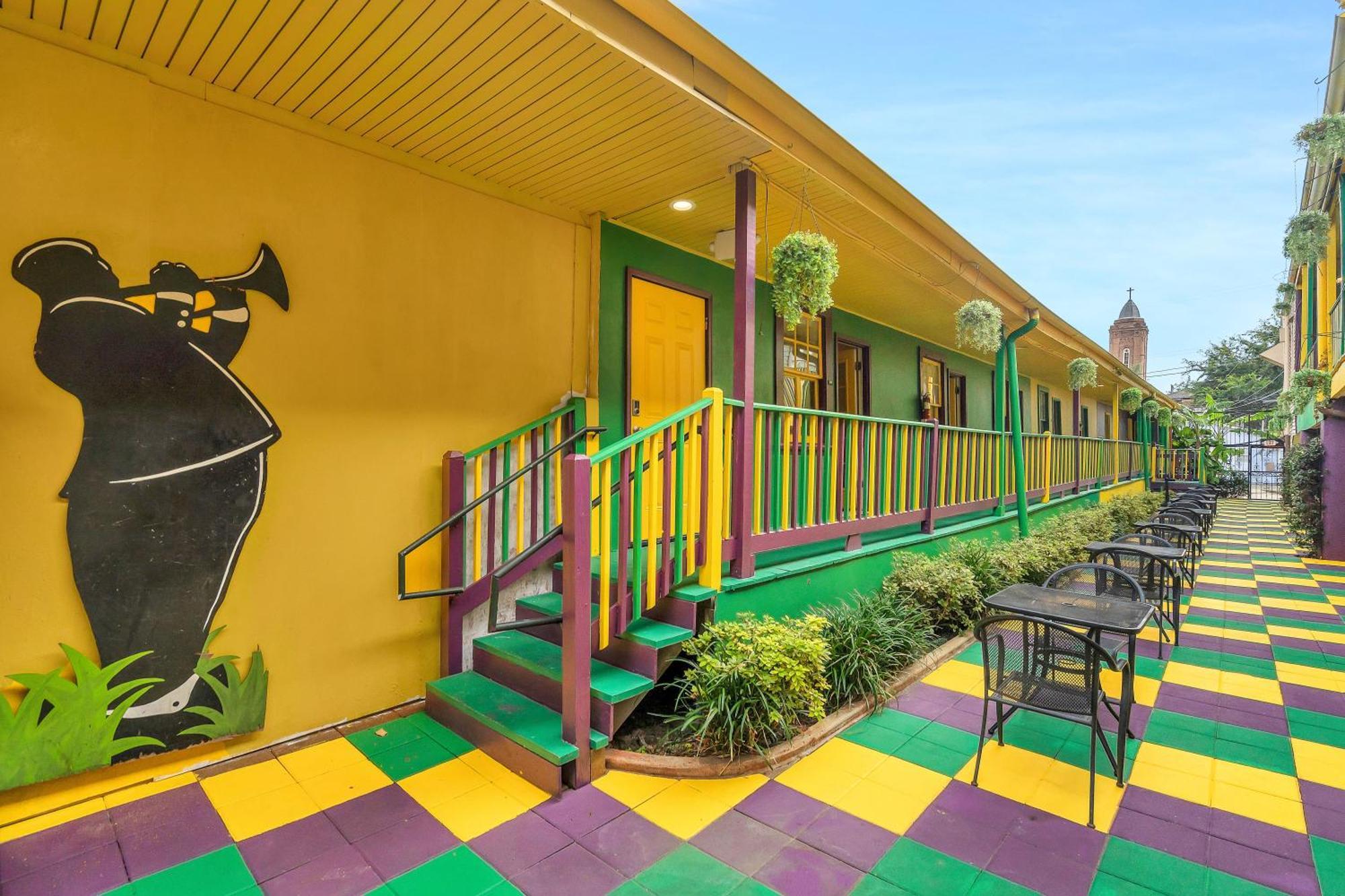 Historic Mardi Gras Inn นิวออร์ลีนส์ ภายนอก รูปภาพ