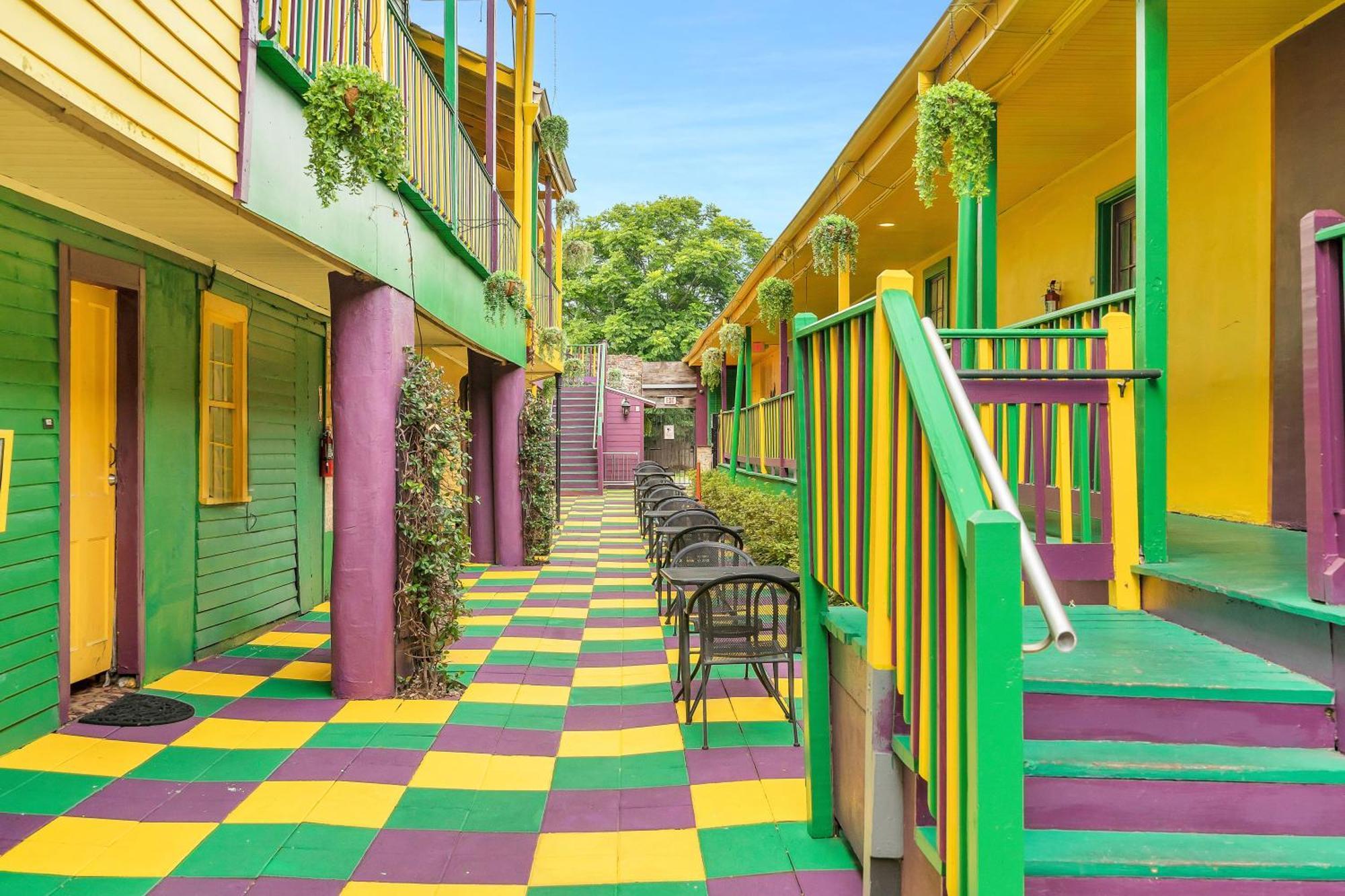 Historic Mardi Gras Inn นิวออร์ลีนส์ ภายนอก รูปภาพ