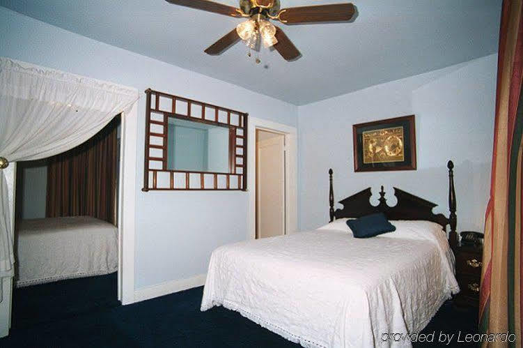 Historic Mardi Gras Inn นิวออร์ลีนส์ ภายนอก รูปภาพ